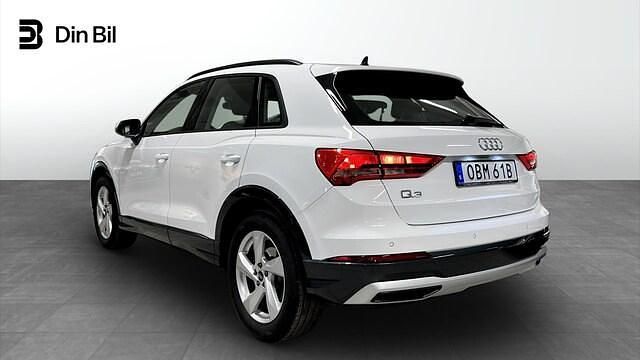 Begagnad Audi Q3 Advanced 150 HK (110 kW) 2024 Vit SUV
