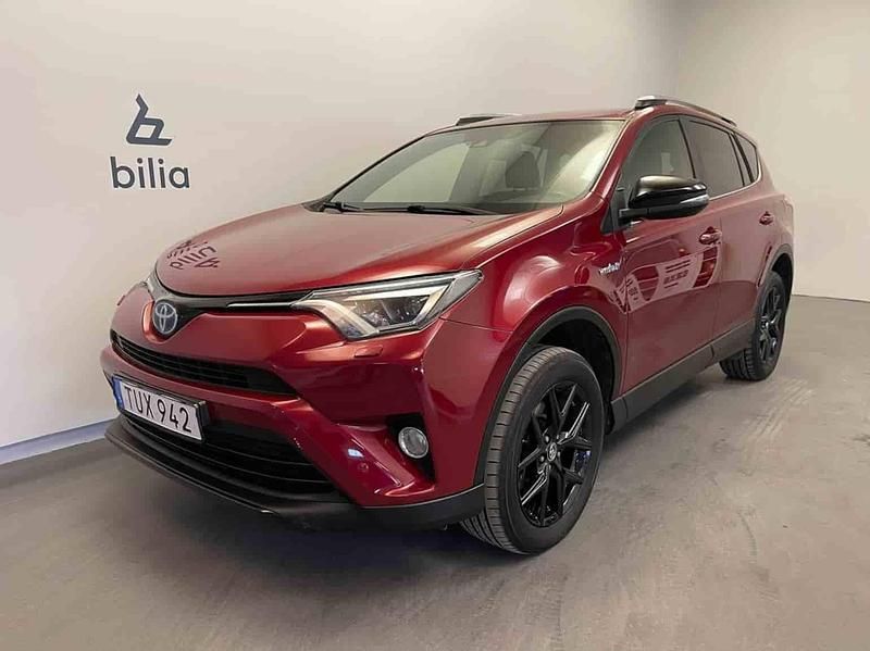 Begagnad Toyota RAV4 Hybrid 2019 Röd SUV
