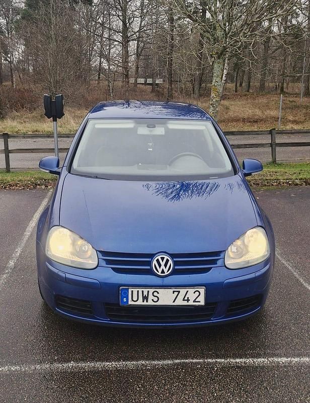 Begagnad 2005 VW Golf IV Halvkombi | 20 999 kr - Bild 1/4