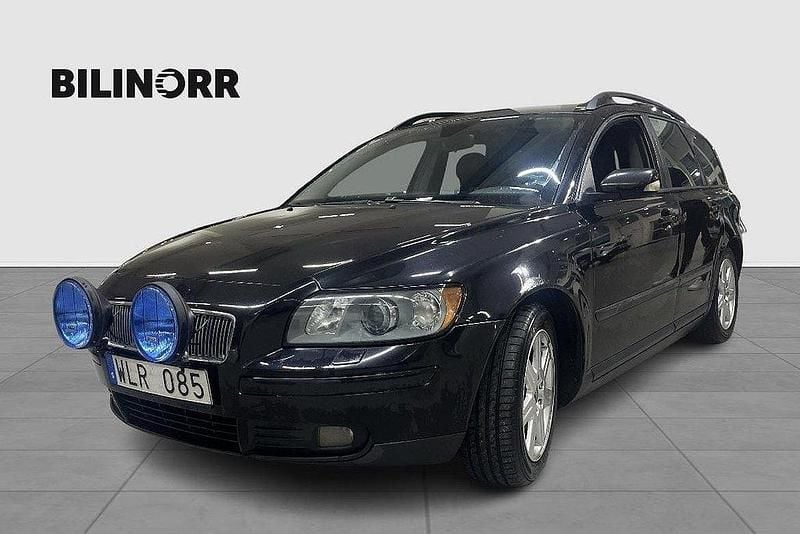 Svart Begagnad 2004 Volvo V50 Kombi | 49 900 kr (Dyr) - Bild 1/4