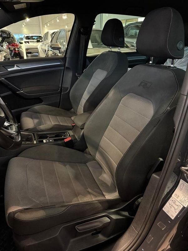 Begagnad VW Golf VII GT 150 HK (110 kW) 2017 Mörkgrå (grå) Halvkombi