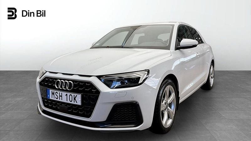 Glaciärvit metallic Begagnad 2019 Audi A1 Sportback Advanced Plus Halvkombi | 179 000 kr (Marknadspris) - Bild 1/4