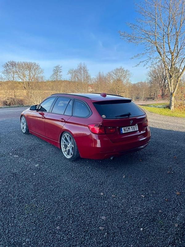 Begagnad BMW 320 184 HK (135 kW) 2013 Kombi