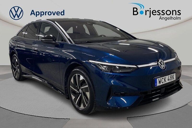 Blå Begagnad 2024 VW ID.7 Pro Sedan | 499 000 kr - Bild 1/4