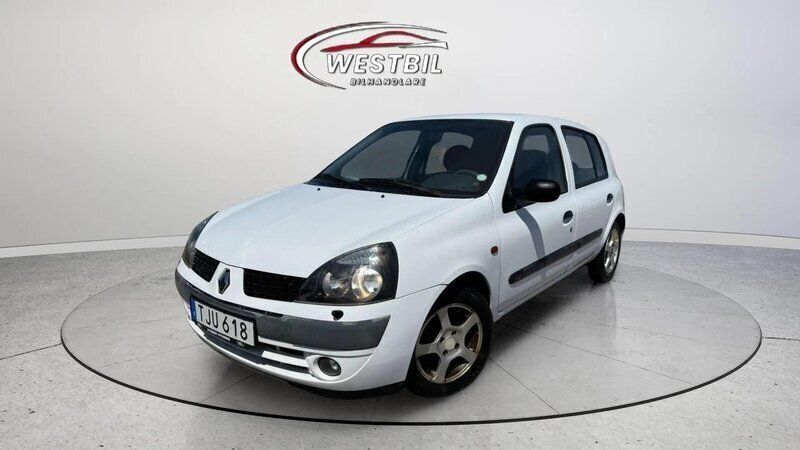 Vit Begagnad 2002 Renault Clio II Authentique Halvkombi | 14 800 kr (Marknadspris) - Bild 1/4