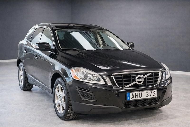 Svart Begagnad 2012 Volvo XC60 Summum SUV | 104 900 kr (Superpris) - Bild 1/3