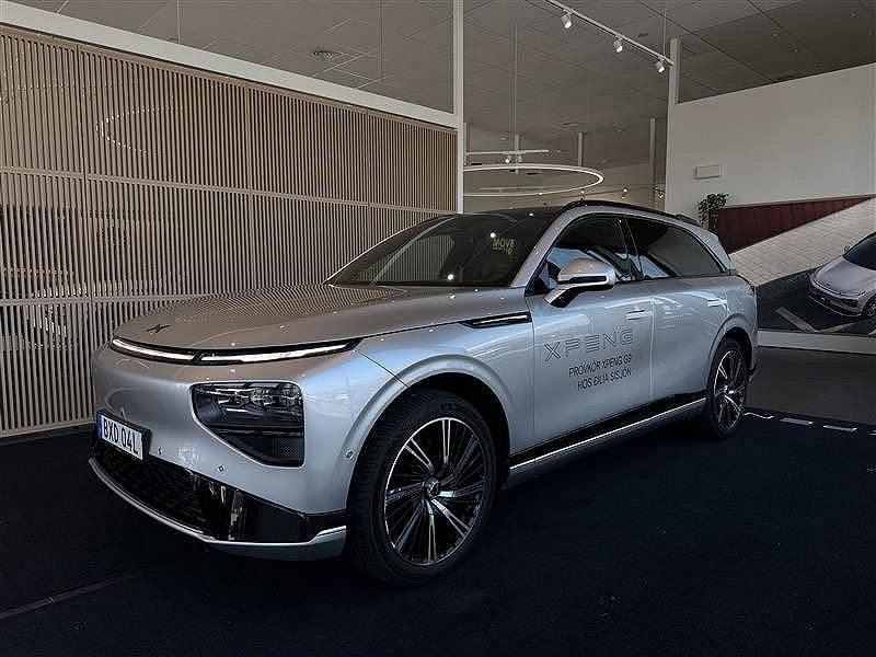Begagnad 2023 XPENG G9 SUV | 659 900 kr - Bild 1/3