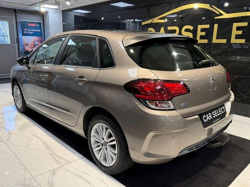 Begagnad Citroën C4 121 HK (88 kW) 2015 Grå Halvkombi
