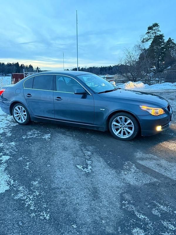 Begagnad BMW 520 177 HK (130 kW) 2008 Sedan