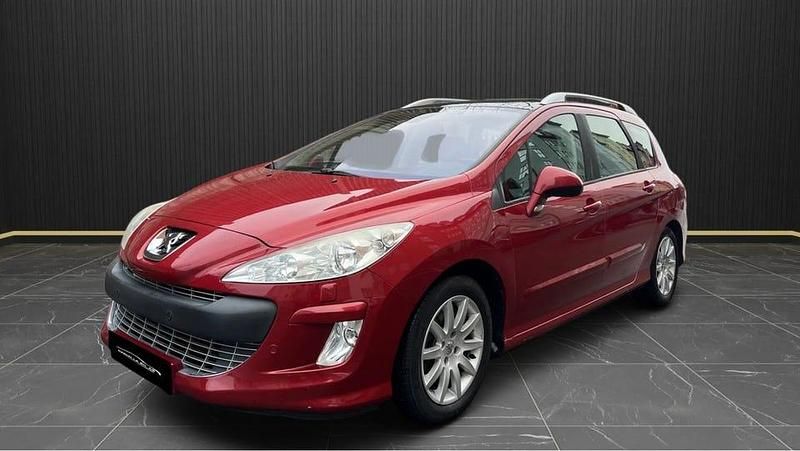 Begagnad Peugeot 308 SW 140 HK (102 kW) 2009 Röd Kombi