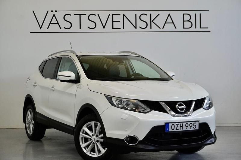 Vit Begagnad 2016 Nissan Qashqai 360º SUV | 134 000 kr (Bra pris) - Bild 1/4