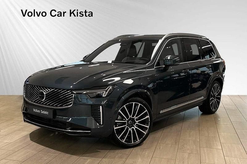 Mörkblå Begagnad 2025 Volvo XC90 Ultra SUV | 829 900 kr (Marknadspris) - Bild 1/3