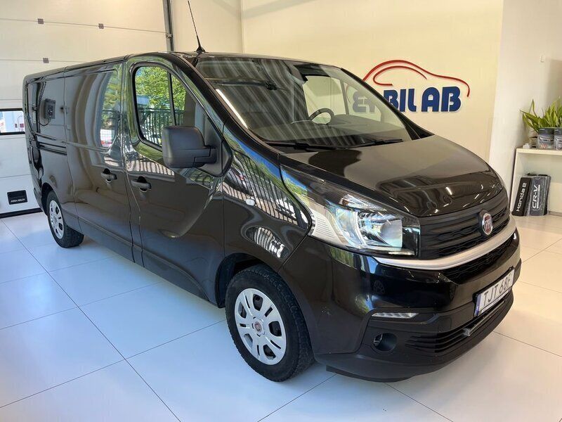 Svart Begagnad 2021 Fiat Talento Van | 199 900 kr - Bild 1/4