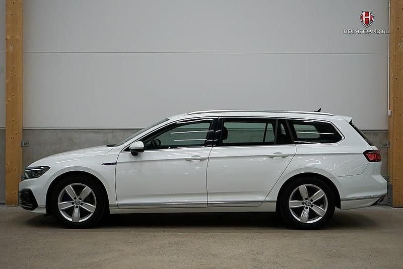 Begagnad VW Passat Executive 218 HK (160 kW) 2020 Vit Kombi