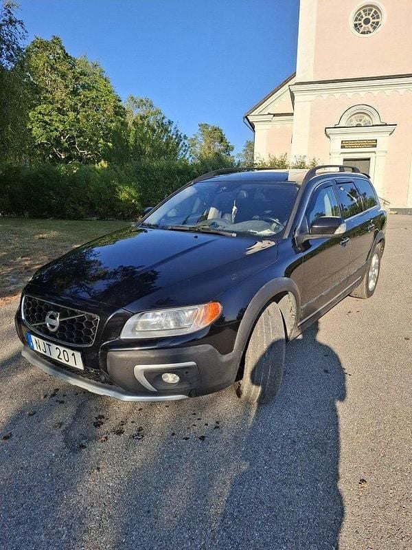Svart Begagnad 2014 Volvo XC70 SUV | 125 000 kr (Marknadspris) - Bild 1/4