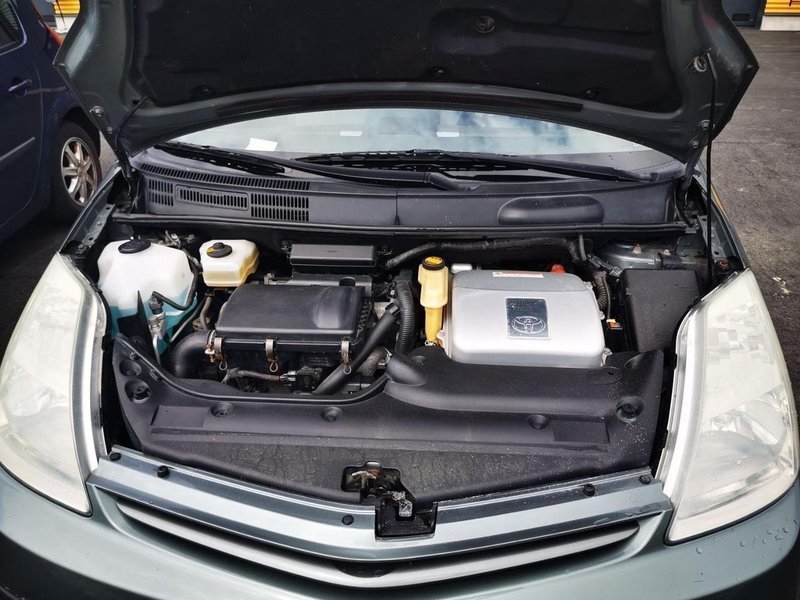 Såld Toyota Prius ny hybrid batteri, begagnad 2004, 23 000 mil i Örebro