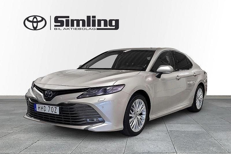 Svart Begagnad 2020 Toyota Camry Executive Sedan | 269 900 kr (Bra pris) - Bild 1/4