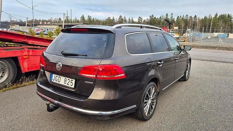 Begagnad VW Passat 160 HK (117 kW) 2013 Mörkbrun Kombi