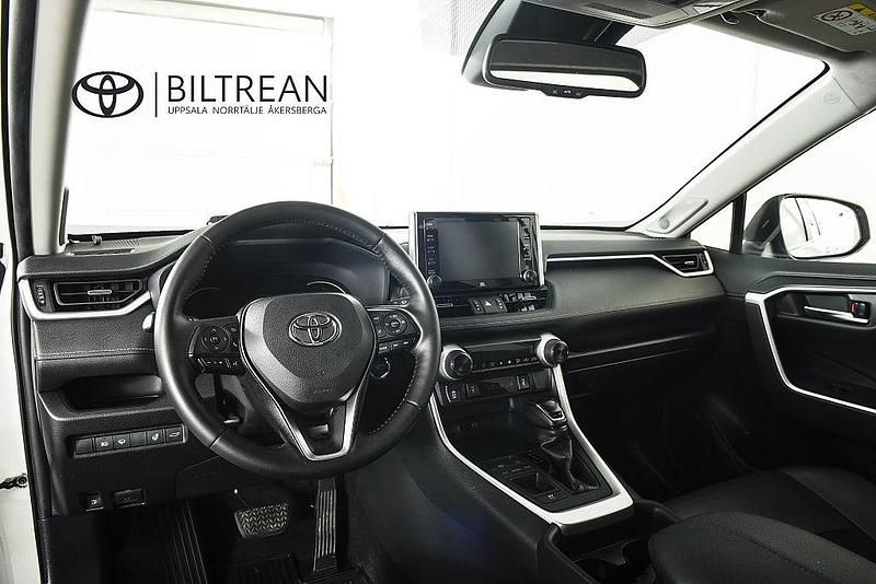 Begagnad Toyota RAV4 Hybrid Executive 218 HK (160 kW) 2019 Vit SUV