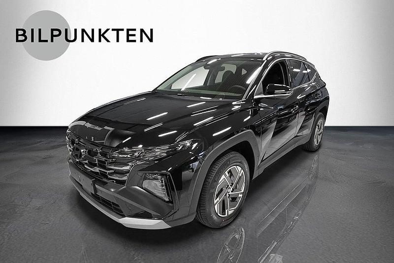 Ny Hyundai Tucson Essential 239 HK (175 kW) 2026 Abyss black pearl SUV