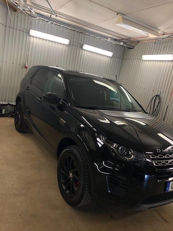 Begagnad 2019 Land Rover Discovery Sport SUV | 229 000 kr (Marknadspris) - Bild 1/4