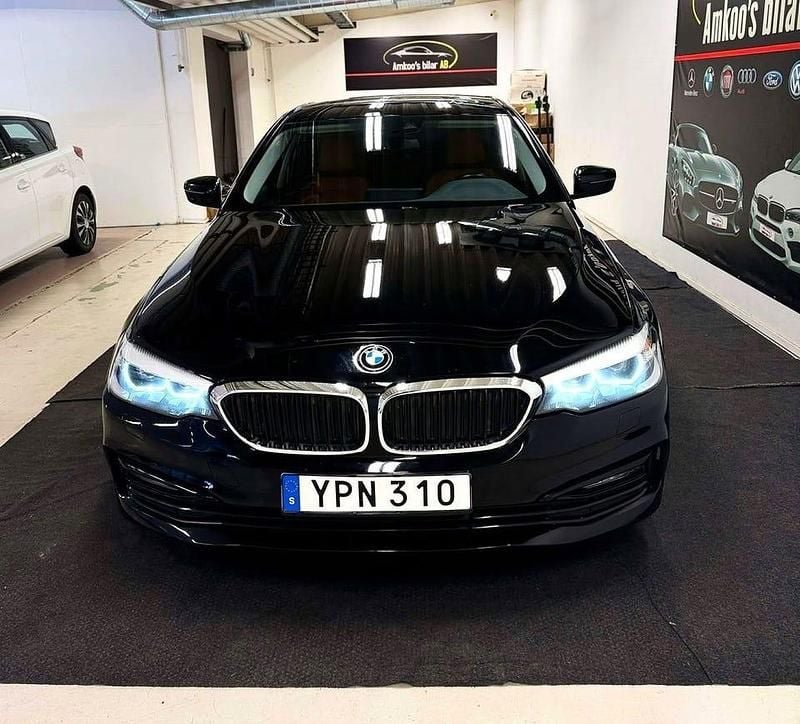 Begagnad BMW 520 Sport Line 190 HK (139 kW) 2018 Svart Sedan
