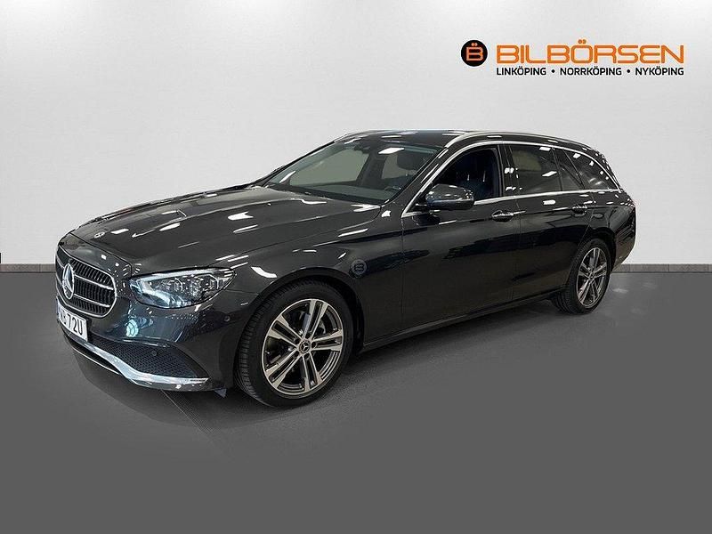Grå Begagnad 2021 Mercedes E220 Avantgarde Kombi | 379 900 kr (Bra pris) - Bild 1/4