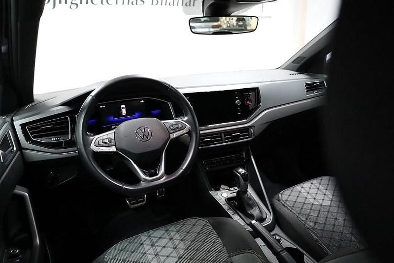 Begagnad VW Taigo R-line 110 HK (80 kW) 2021 Grå SUV