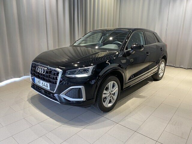 Brilliantsvart Begagnad 2024 Audi Q2 Advanced Plus SUV | 339 900 kr (Dyr) - Bild 1/4