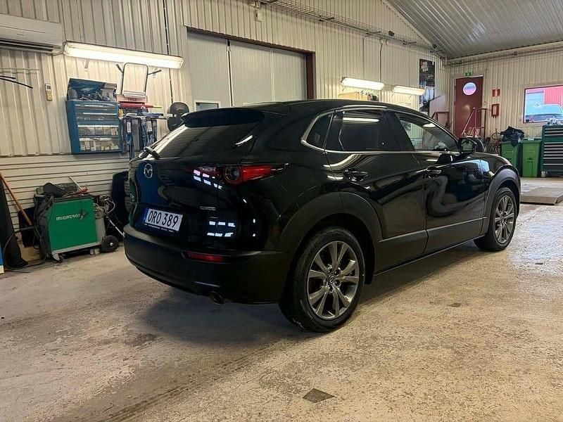 Begagnad Mazda CX-30 180 HK (132 kW) 2020 Svart metallic SUV