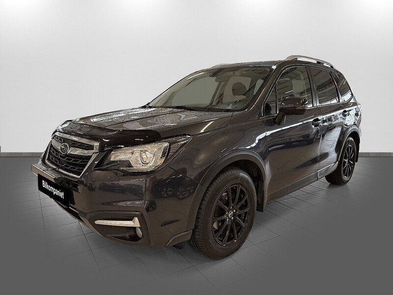 Grå Begagnad 2017 Subaru Forester SUV | 219 700 kr (Lite dyr) - Bild 1/4
