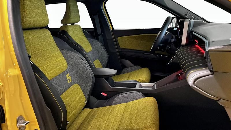 Ny Renault R5 Iconic 110 kW (150 HK) 2026 Halvkombi