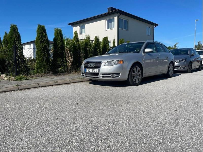 Silver Begagnad 2007 Audi A4 Comfort Kombi | 25 000 kr (Bra pris) - Bild 1/4