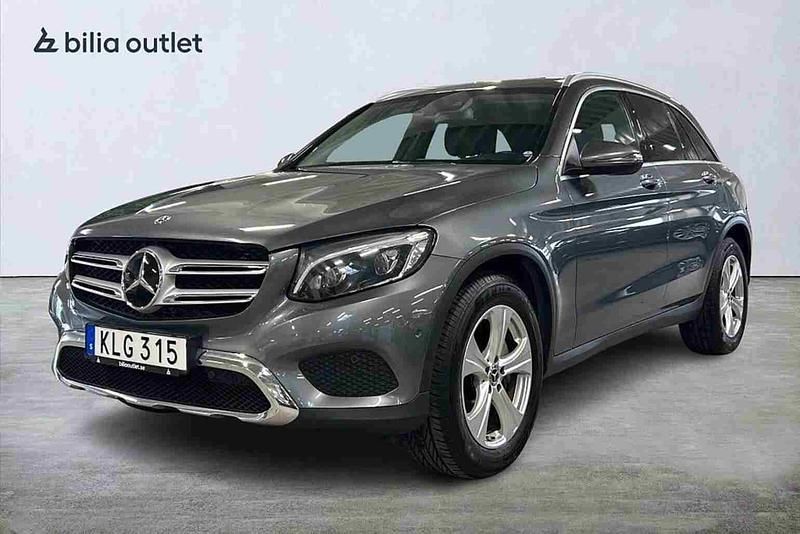 Grå Begagnad 2018 Mercedes GLC220 SUV | 269 900 kr - Bild 1/1
