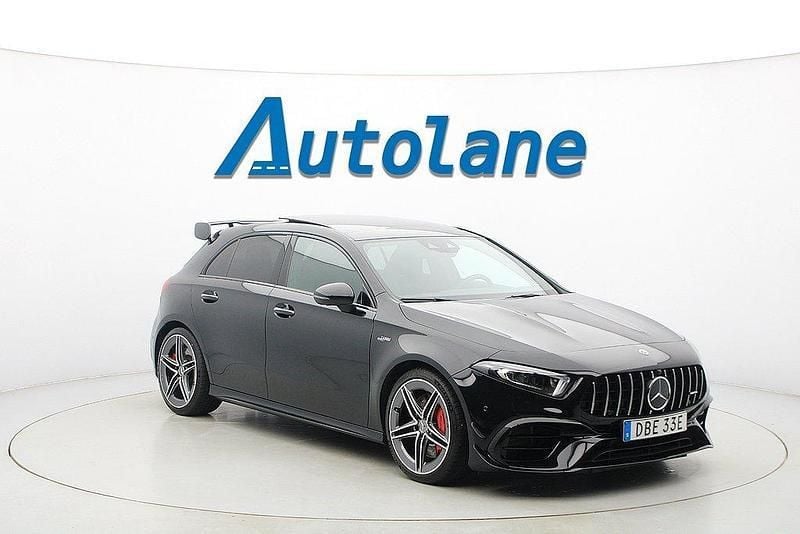 Svart Begagnad 2021 Mercedes A45 AMG AMG Halvkombi | 529 900 kr (Marknadspris) - Bild 1/4