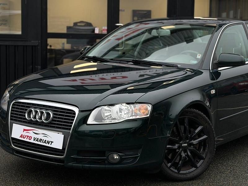 Begagnad Audi A4 Comfort 163 HK (119 kW) 2006 Grön Sedan