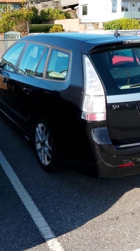 Svart Begagnad 2009 Saab 9-3 Vector Kombi | 35 000 kr (Marknadspris) - Bild 1/4