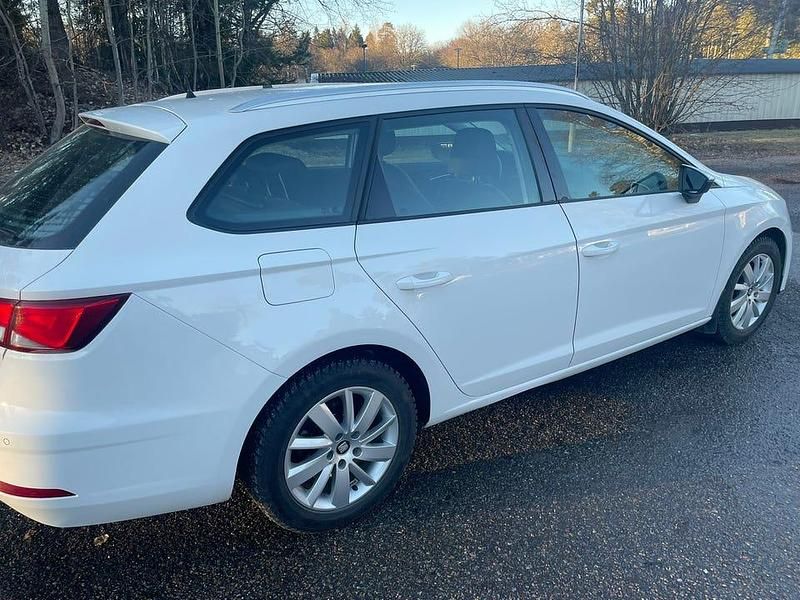 Begagnad Seat Leon ST 110 HK (80 kW) 2018 Kombi