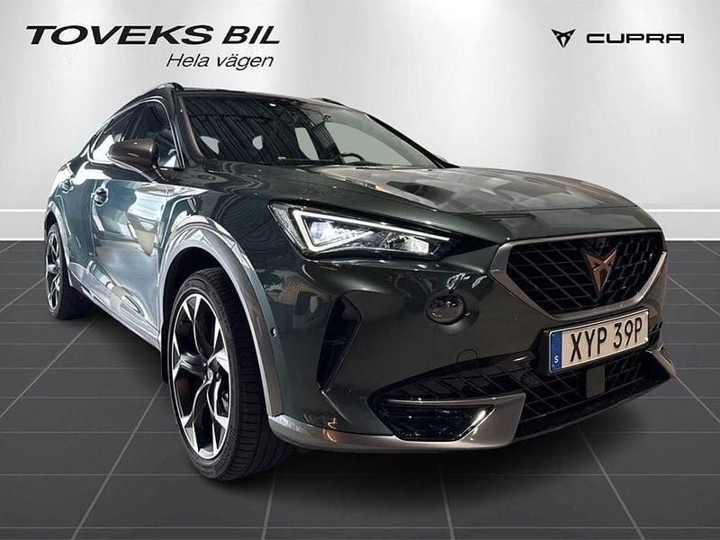 Mörkgrön (grön) Begagnad 2022 Cupra Formentor VZ SUV | 299 900 kr (Marknadspris) - Bild 1/4
