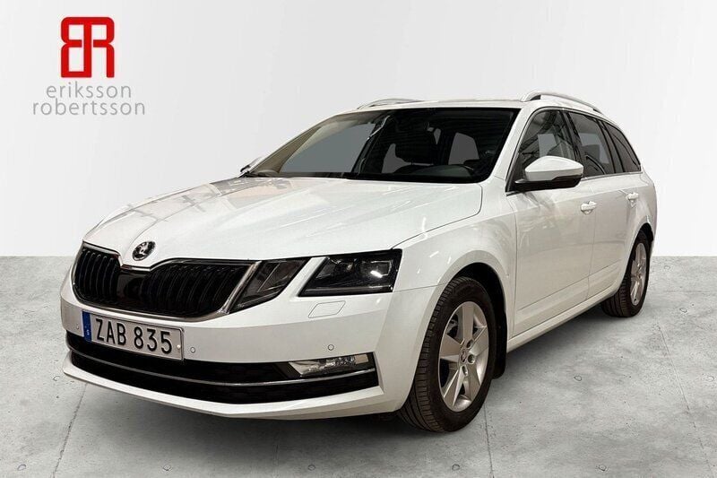 Vit Begagnad 2018 Skoda Octavia Kombi | 179 900 kr (Lite dyr) - Bild 1/4