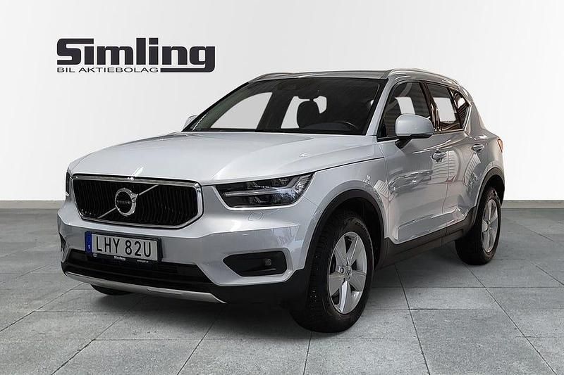Silver Begagnad 2020 Volvo XC40 Momentum SUV | 289 900 kr (Marknadspris) - Bild 1/4