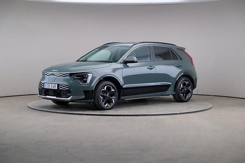 Begagnad Kia Niro Advance 150 kW (204 HK) 2023 Grön SUV