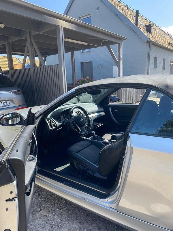 Silver Begagnad 2010 BMW 120 Cabriolet Advantage Cab | 70 000 kr - Bild 1/3