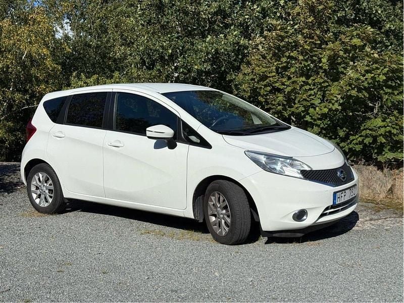 Vit Begagnad 2013 Nissan Note Minibuss | 75 000 kr (Marknadspris) - Bild 1/4