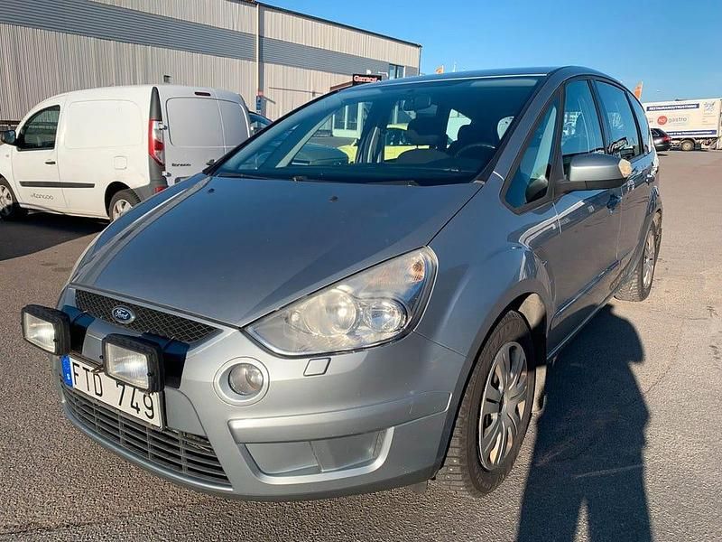 Grå Begagnad 2007 Ford S-MAX S Minibuss | 34 900 kr (Lite dyr) - Bild 1/4