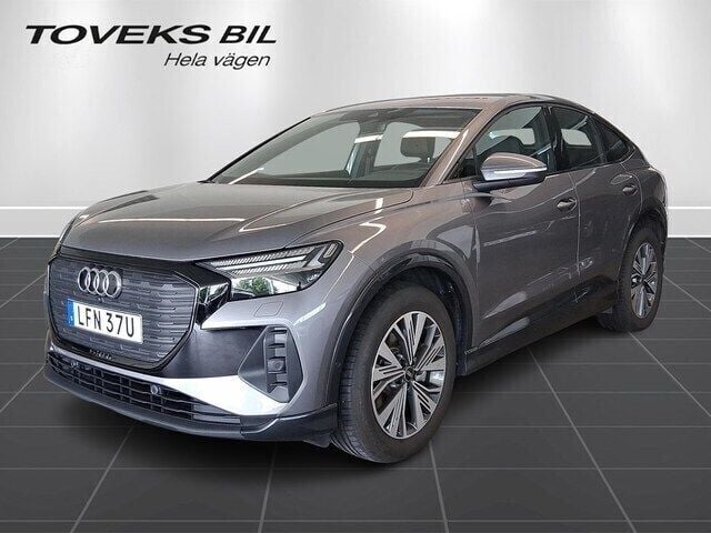 Tyfongrå metallic Begagnad 2022 Audi Q4 Sportback e-tron Proline SUV | 534 499 kr (Dyr) - Bild 1/4