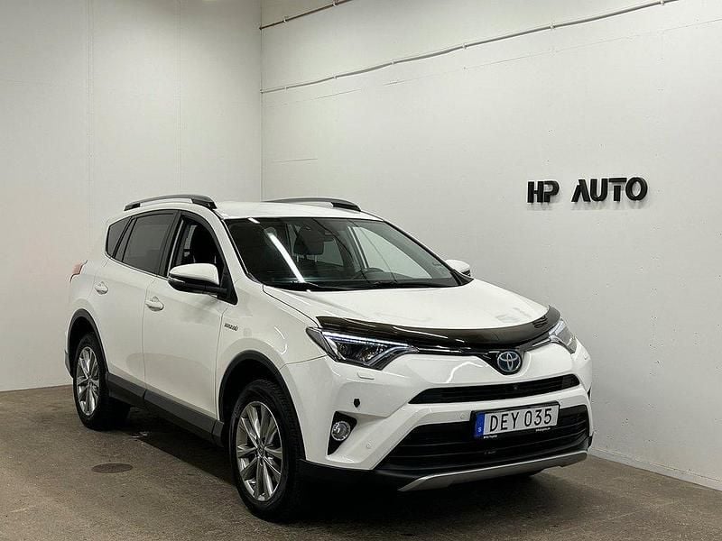 Vit Begagnad 2018 Toyota RAV4 Hybrid Executive SUV | 209 900 kr (Marknadspris) - Bild 1/4