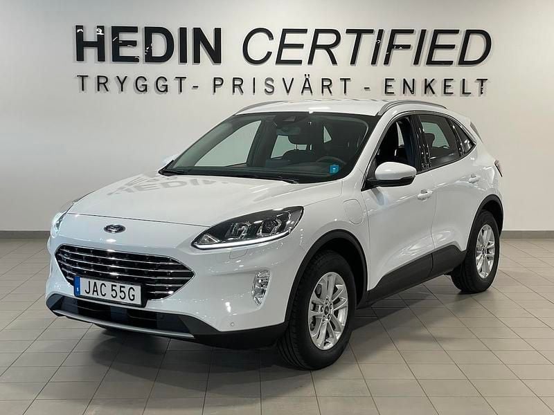 Vit (white) Begagnad 2022 Ford Kuga Titanium SUV | 244 900 kr (Bra pris) - Bild 1/4