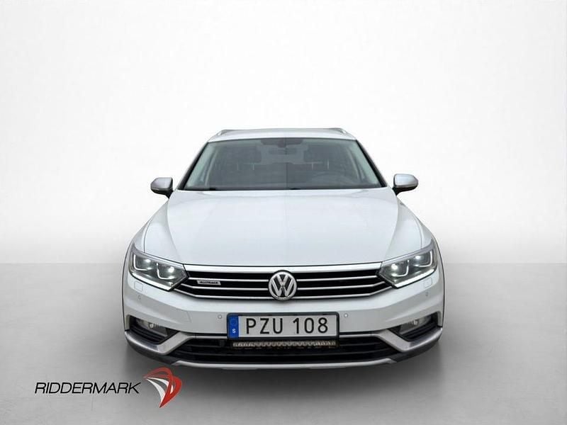 Begagnad VW Passat Alltrack 190 HK (139 kW) 2015 Vit Kombi