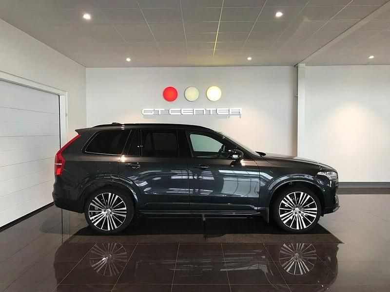 Begagnad Volvo XC90 R-Design 392 HK (288 kW) 2021 Savile grå metallic/nappa ljusgrått läder sport SUV